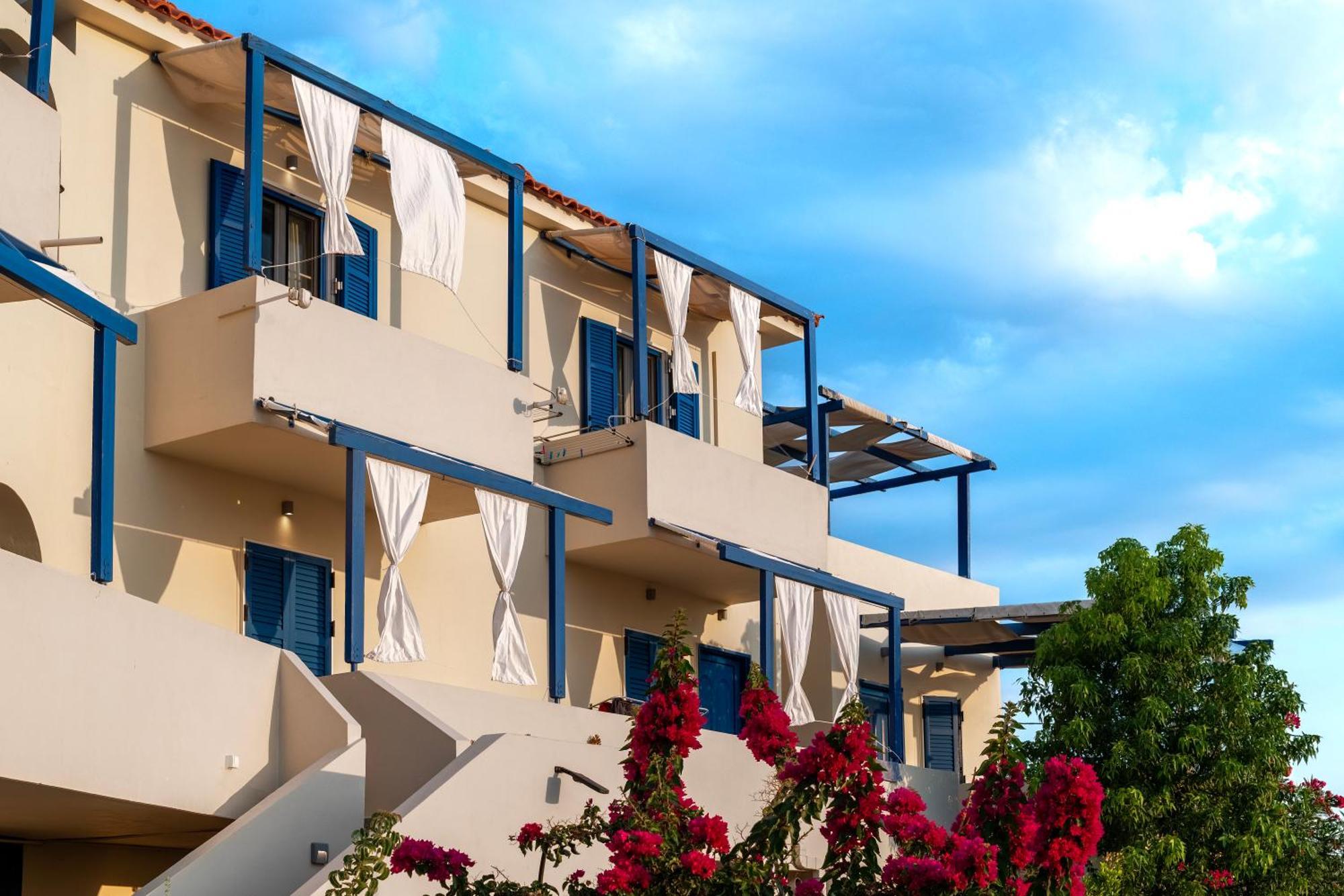 Agnadi Blue Apartments Diakofti Ngoại thất bức ảnh