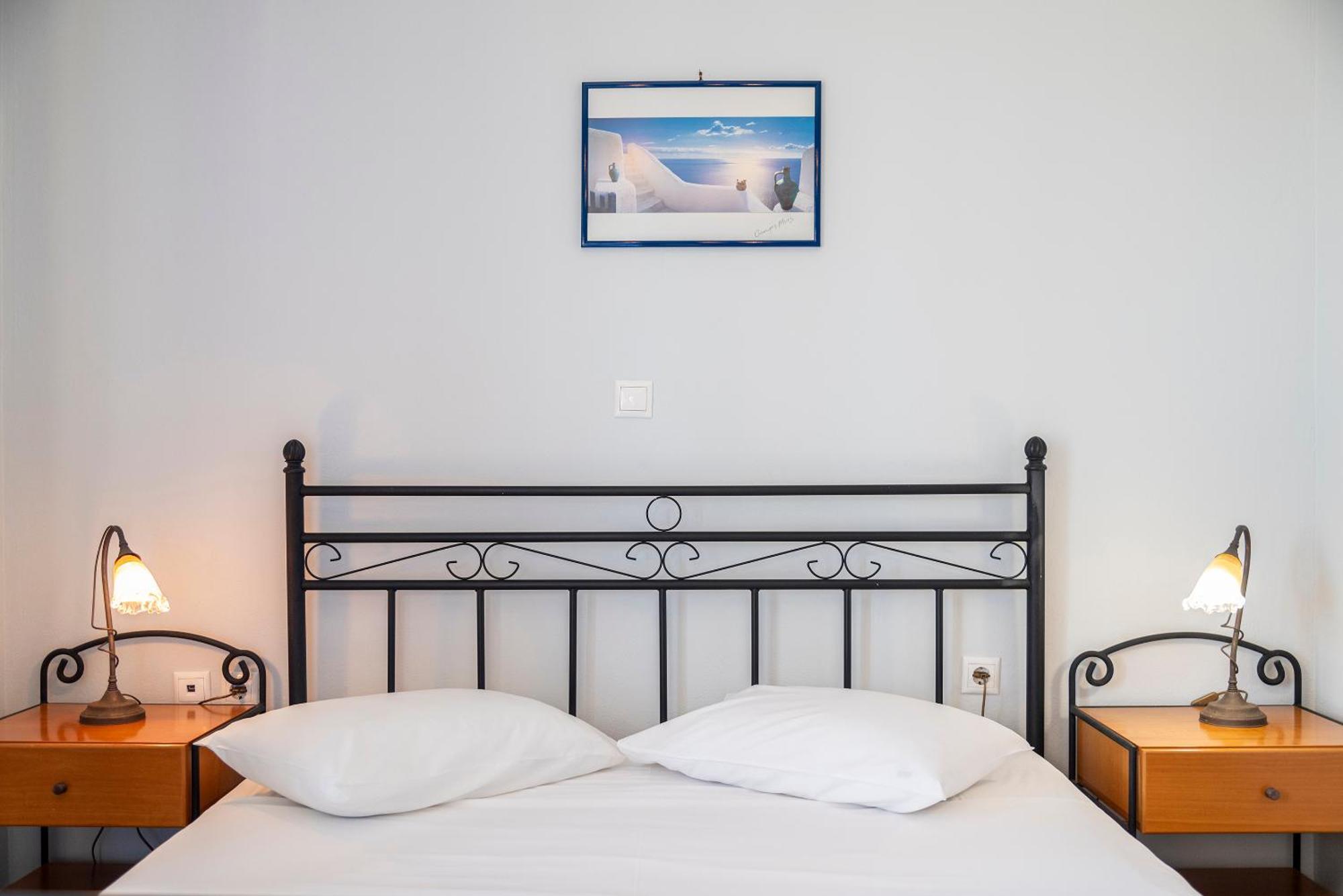 Agnadi Blue Apartments Diakofti Ngoại thất bức ảnh