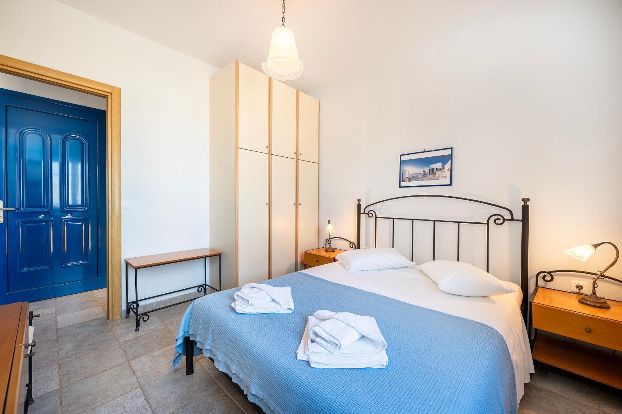 Agnadi Blue Apartments Diakofti Ngoại thất bức ảnh