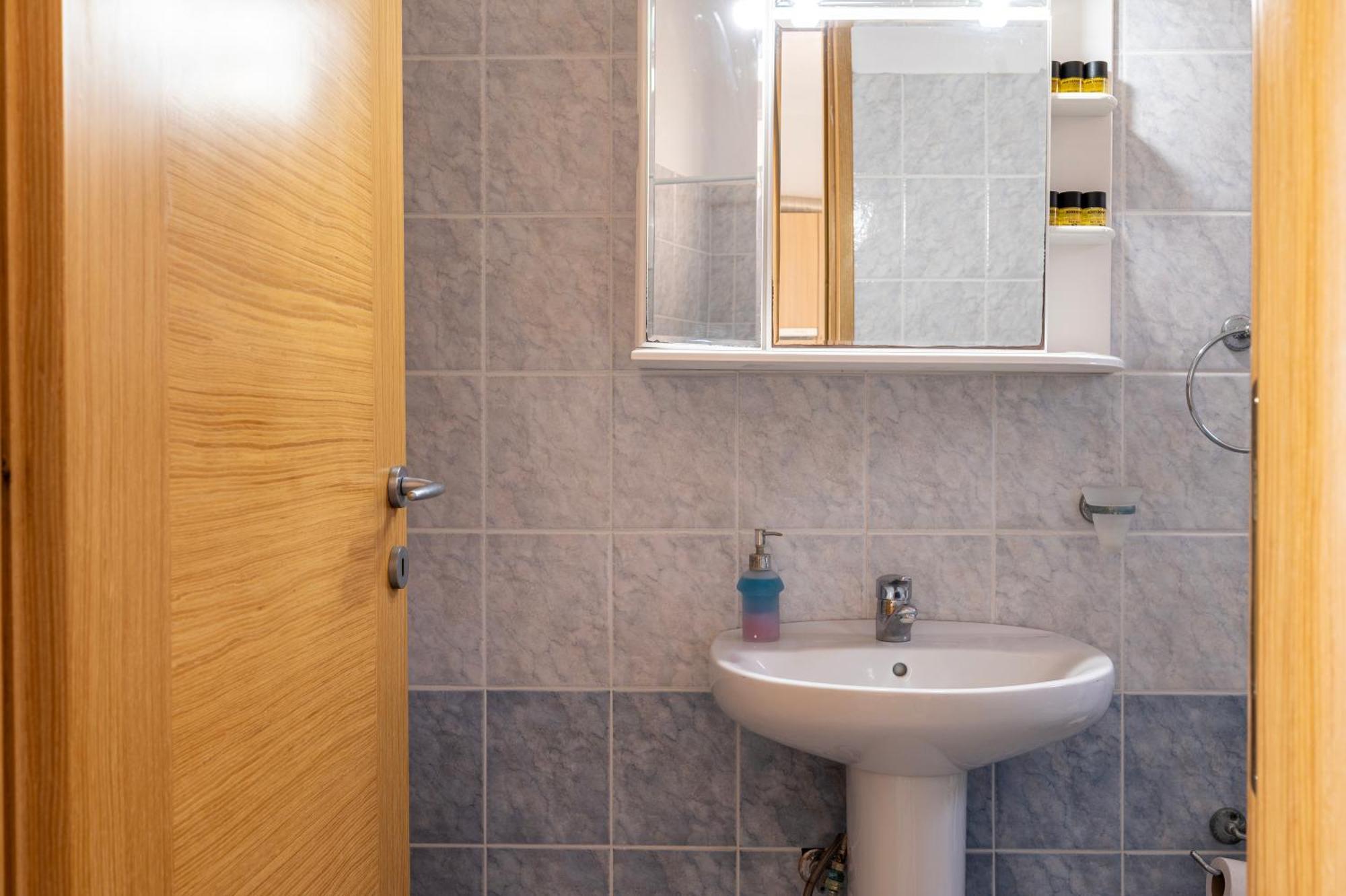 Agnadi Blue Apartments Diakofti Ngoại thất bức ảnh